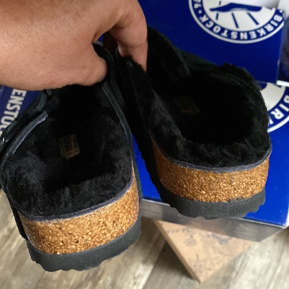 Birkenstock Women's Black 'Boston' Genuine Shearling Lined Clog NWT 36 N-fit - Picture 6 of 7
